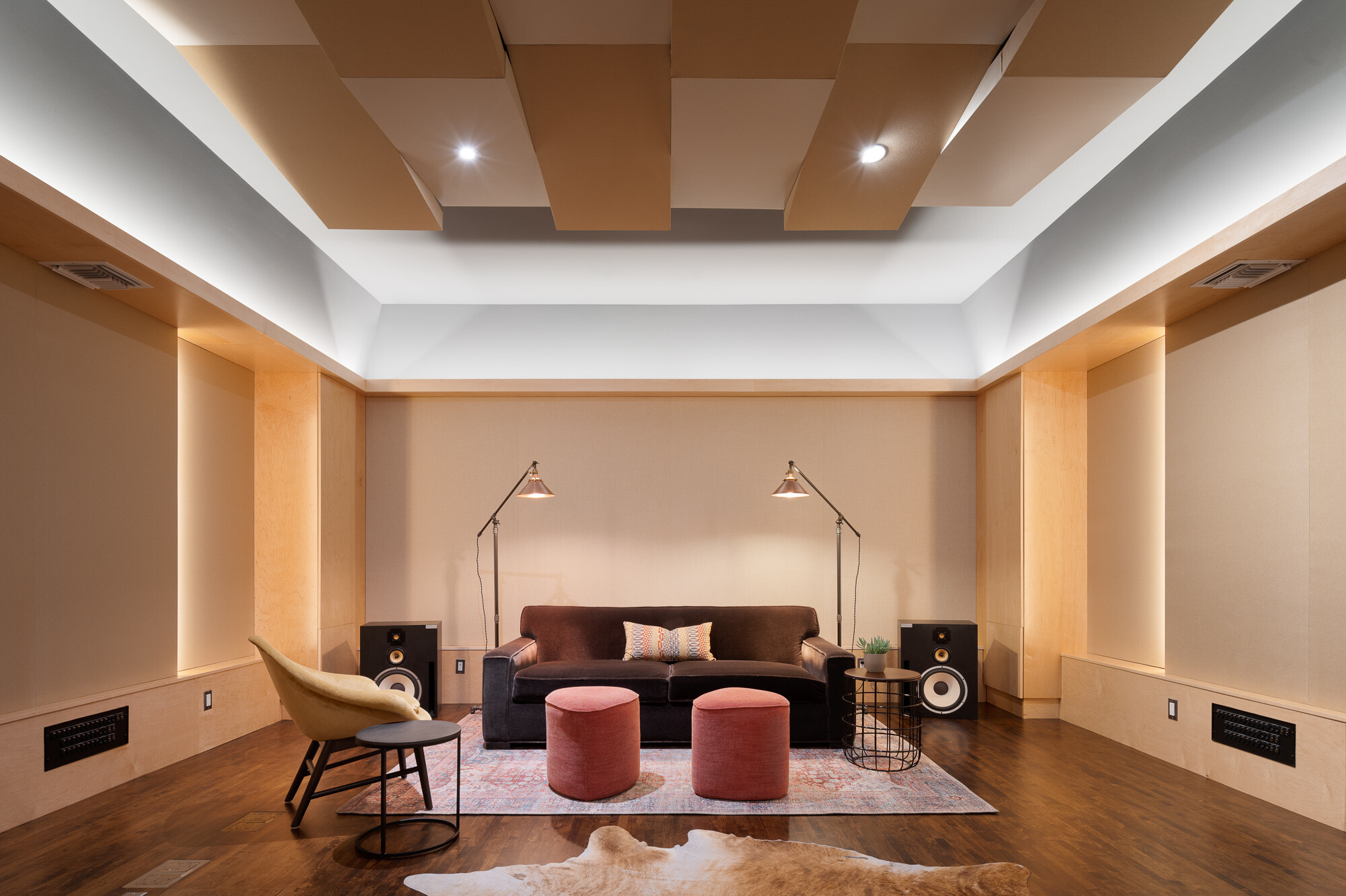 Los Angele Studio - Warner Chappell Production Music